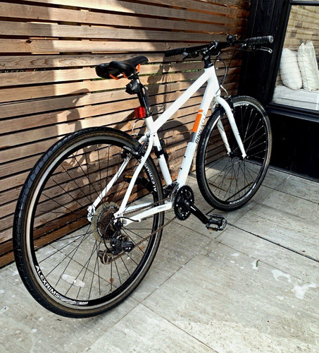 Pinnacle hybrid bike 700c - pinnacle,